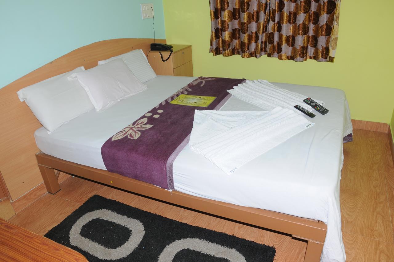 เฮาส์ฟินช์ เรซิเดนซี Hotel Dod Jala ภายนอก รูปภาพ